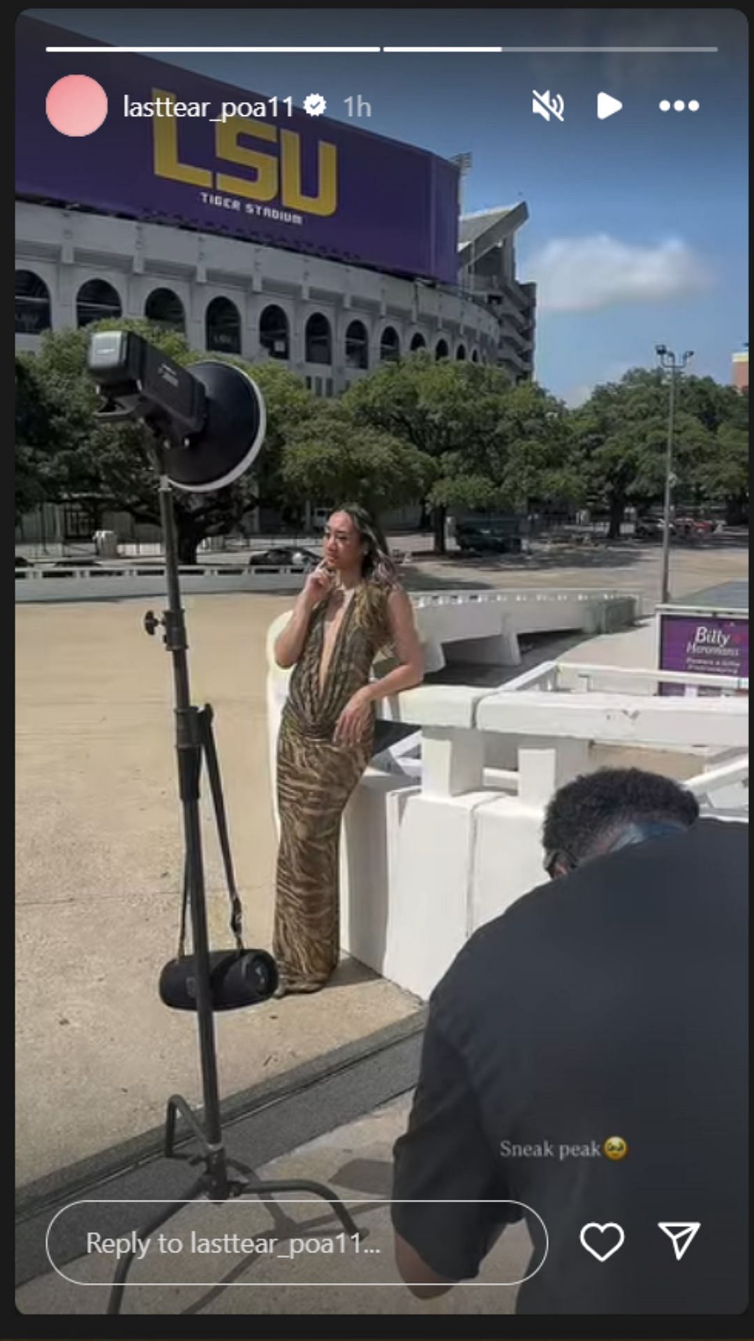Last-Tear Poa shares a "sneak peak" of snap at LSU stadium on IG story. Image via @lasttear_poa